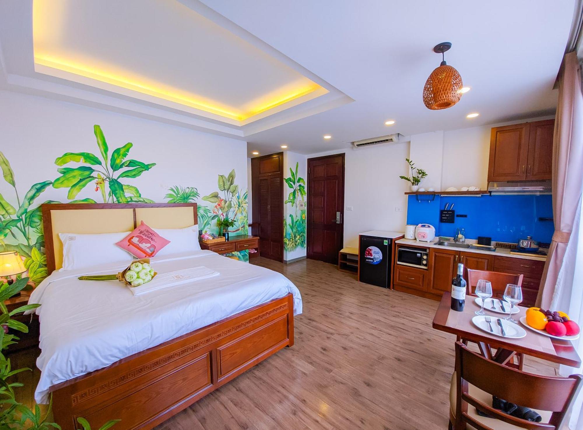 T98 Westlake Quang An - Tay Ho Center Garden View Studio! Hanoi Room photo