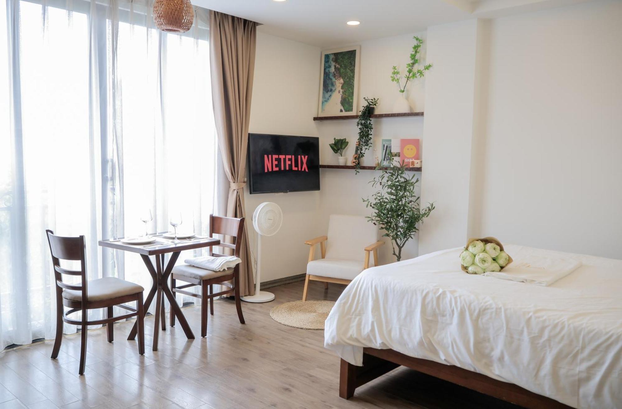 T98 Westlake Quang An - Tay Ho Center Garden View Studio! Hanoi Exterior photo